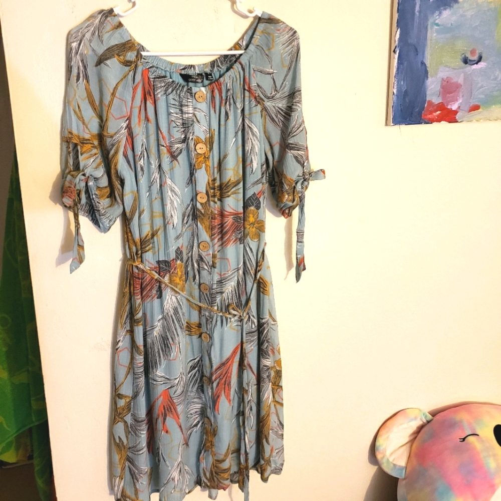 Pretty feminine dress